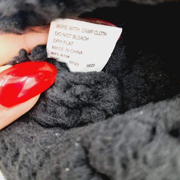 Essential Muk Luks Alyx Black Ebony Faux Suede/Fur waterproof Booties 10 - Picture 8 of 11